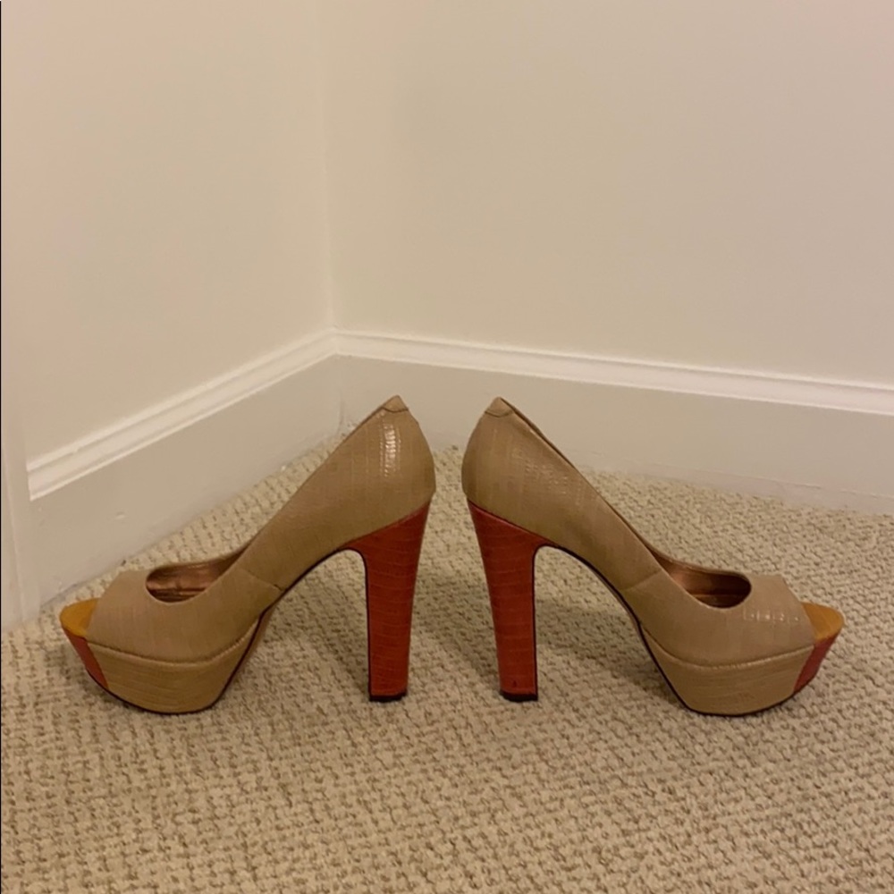*Like New* Bcbgeneration Pacific Platform Pumps -… - image 3